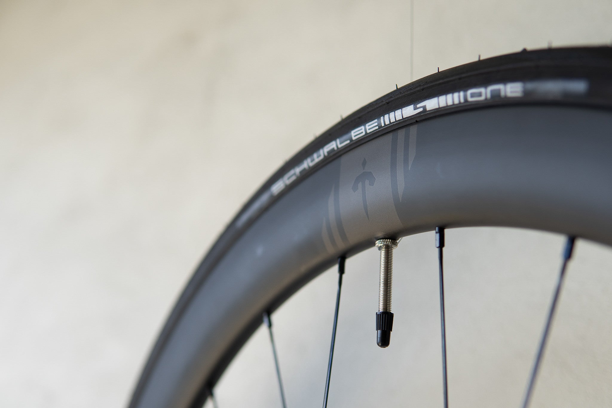 Tizona Component Carbon Wheels