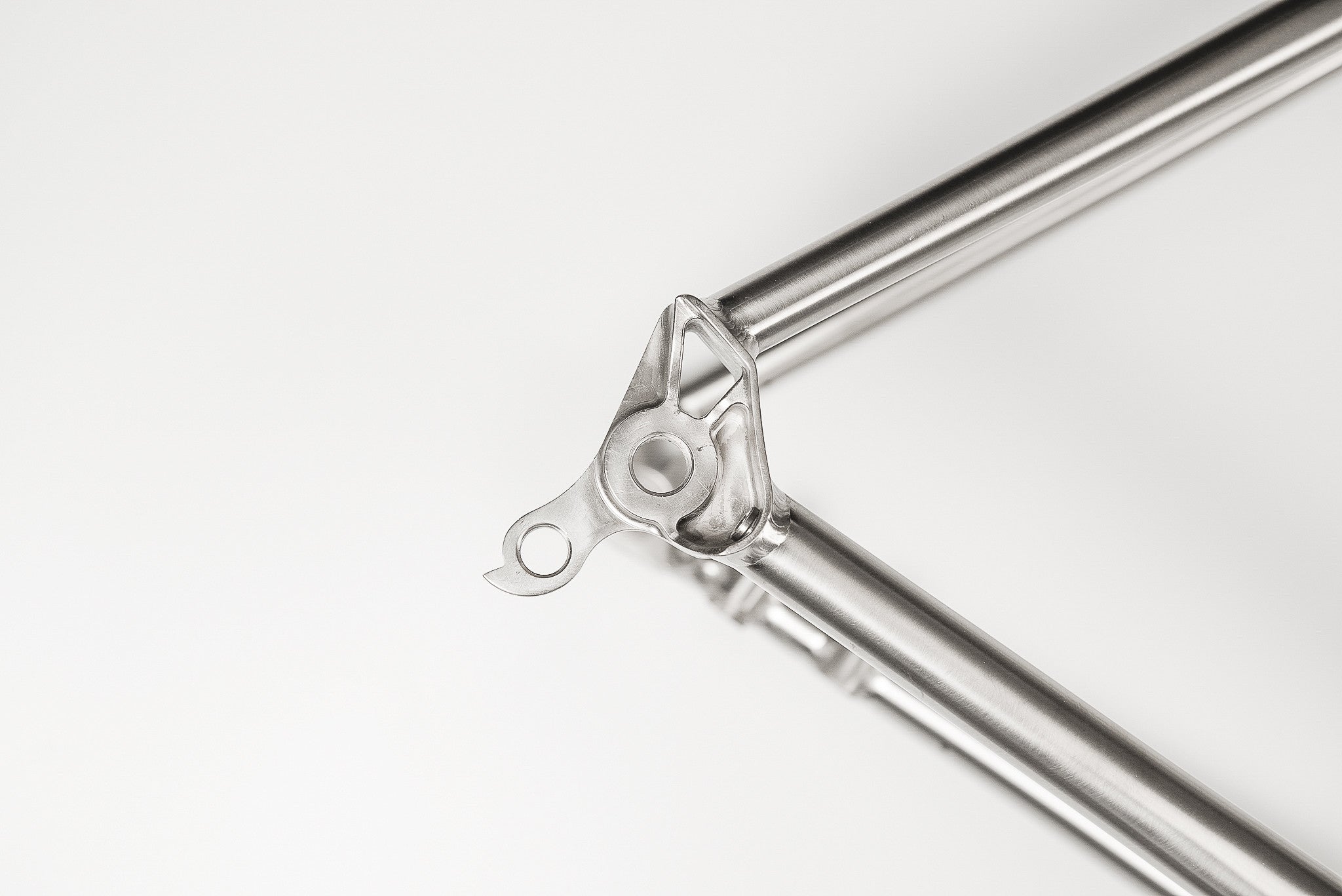 R3x Frame