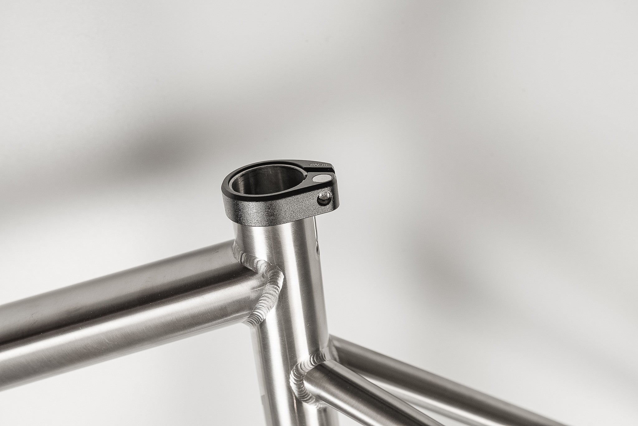 R1 Frame
