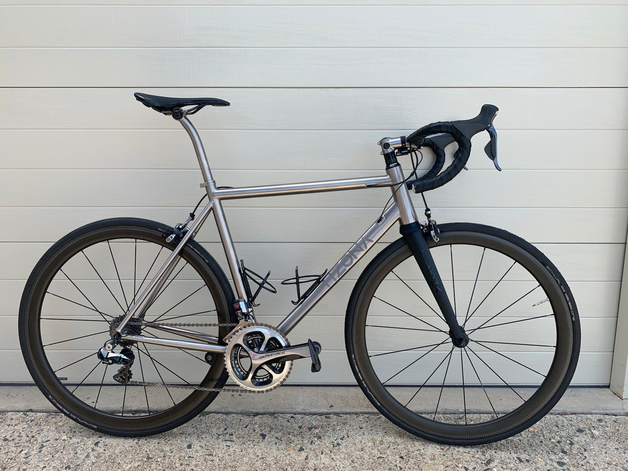 R1 Frame